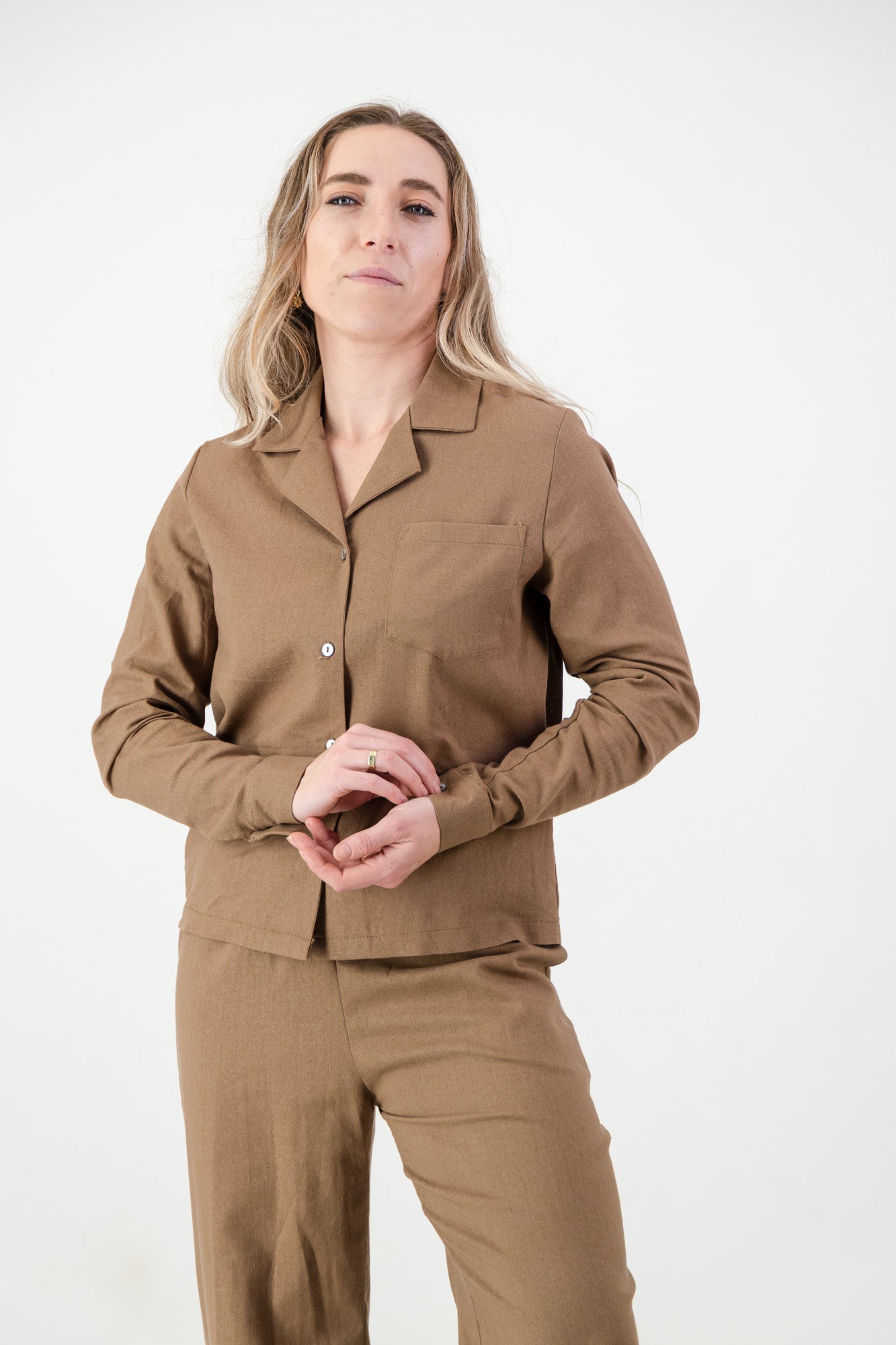 Alexa Shirt- Mocca Linen