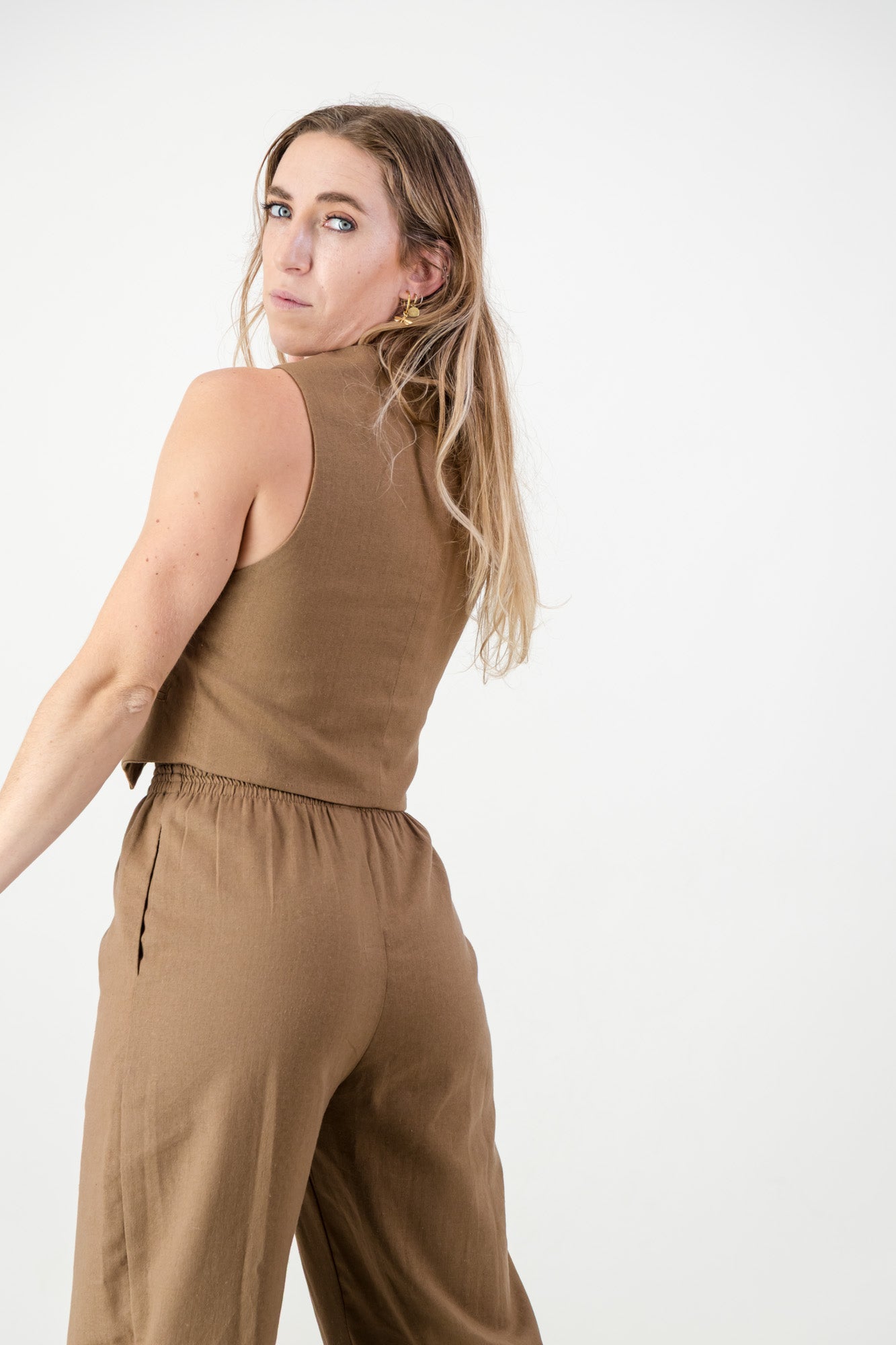 Ava Waist coat - Mocca Linen